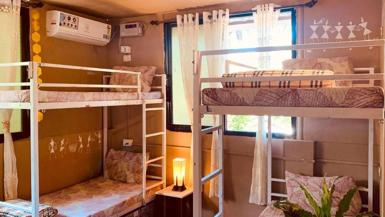 Rootsvilla Vagator - Longstays, Coworking Backpacker'S Hostel Екстериор снимка