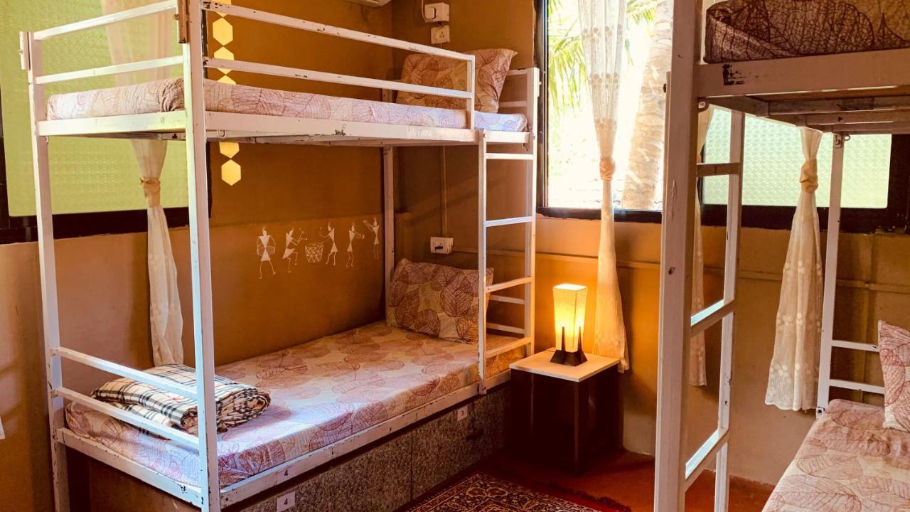 Rootsvilla Vagator - Longstays, Coworking Backpacker'S Hostel Екстериор снимка